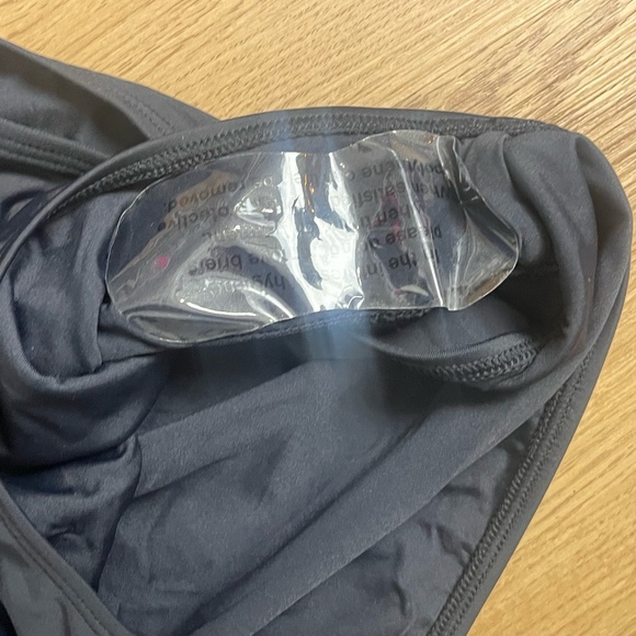 NWT Quince Black Adjustable Straps Recycled Timeless One-Piece Swimsuit Size S - Picture 5 of 5